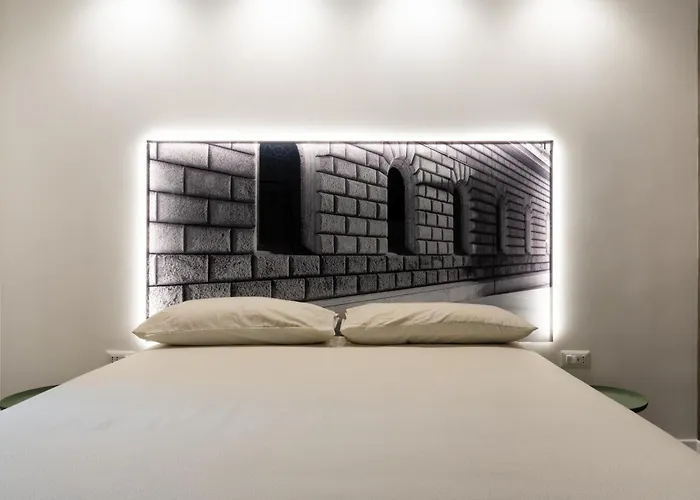 Pensión Embassy 4*
