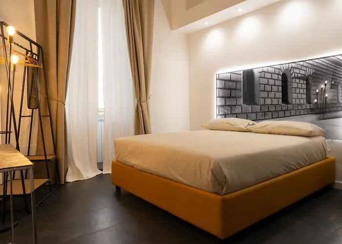 Embassy Pensión 4*